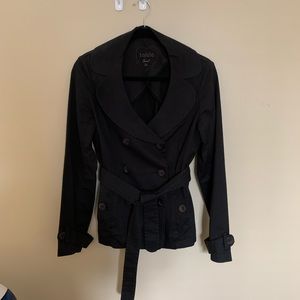 Aritzia Talula Short Trench Coat